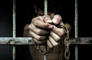 Ketika Penguasa Zalim Itu Lengser Lalu Masuk Penjara penguasa zalim itu lengser lalu masuk penjara